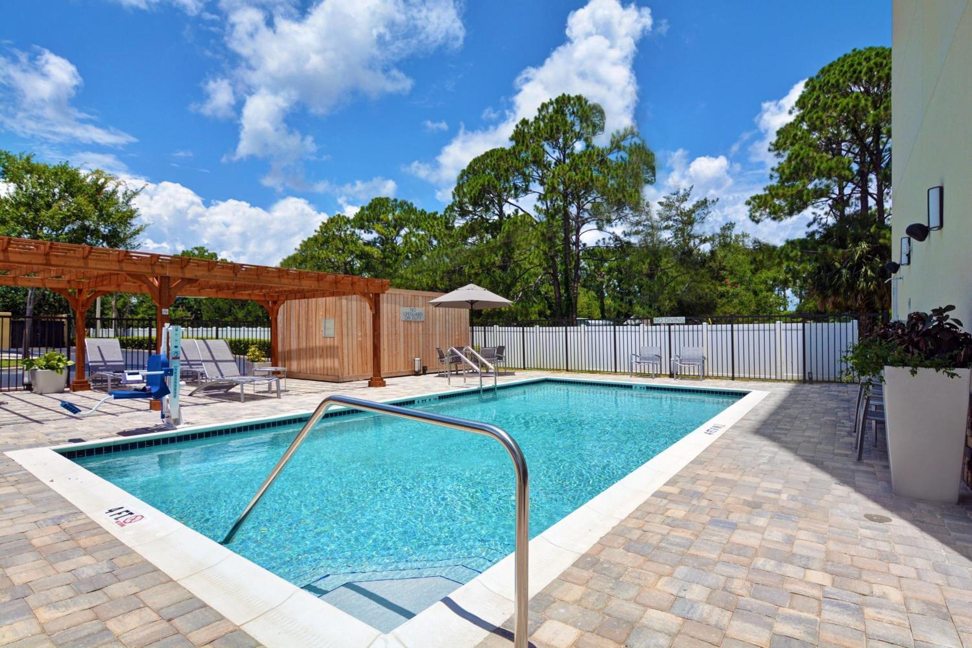 Towneplace Suites By Marriott Jacksonville East Eksteriør billede