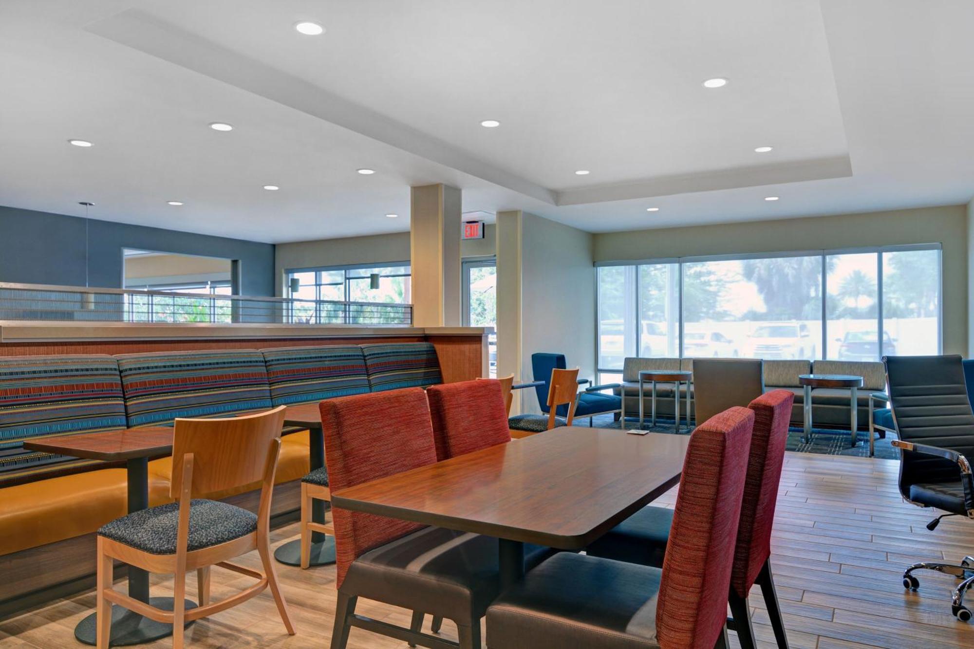 Towneplace Suites By Marriott Jacksonville East Eksteriør billede